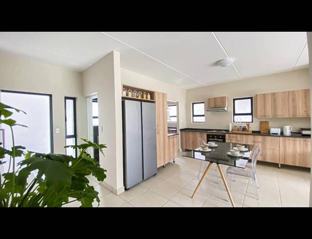 3 BEDROOM TOWNHOUSE FOR SALE IN EDENBURG